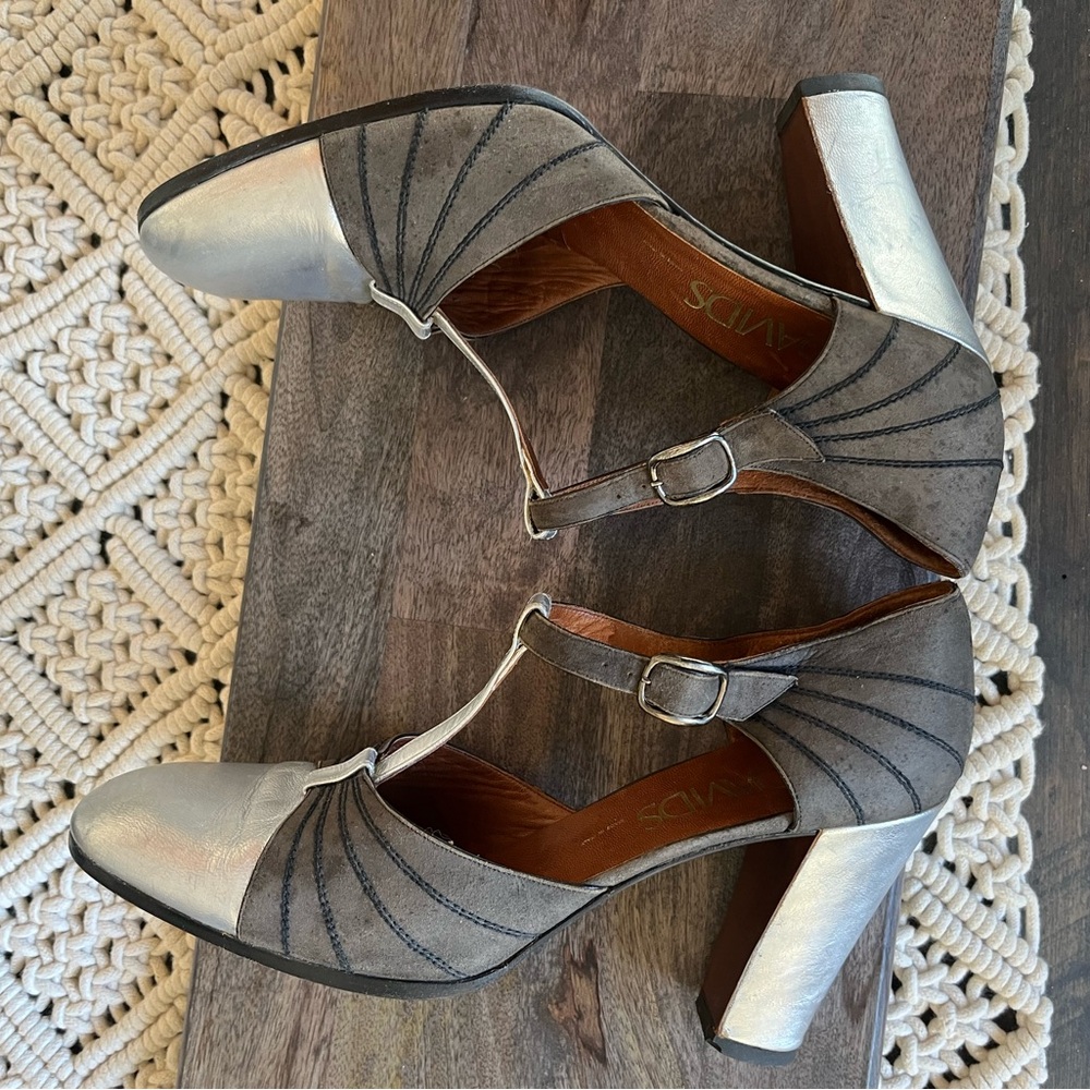 DAVIDS Vintage Suede and Leather Silver and Grey Heels Size 8.5 EUC